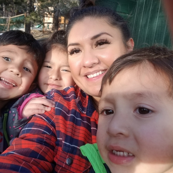 Meet your Posher, Selina - Picture 1 of 1